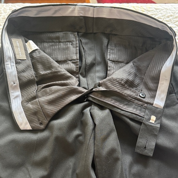New Van Heusen Classic Black Dress Pants 30x32 - Picture 4 of 6